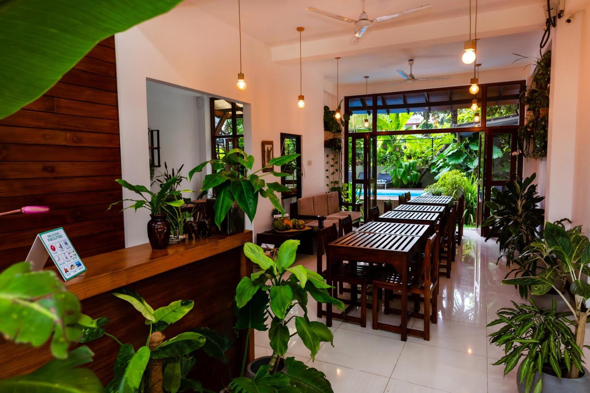 Sea Cloud Hotel Unawatuna Eksteriør billede