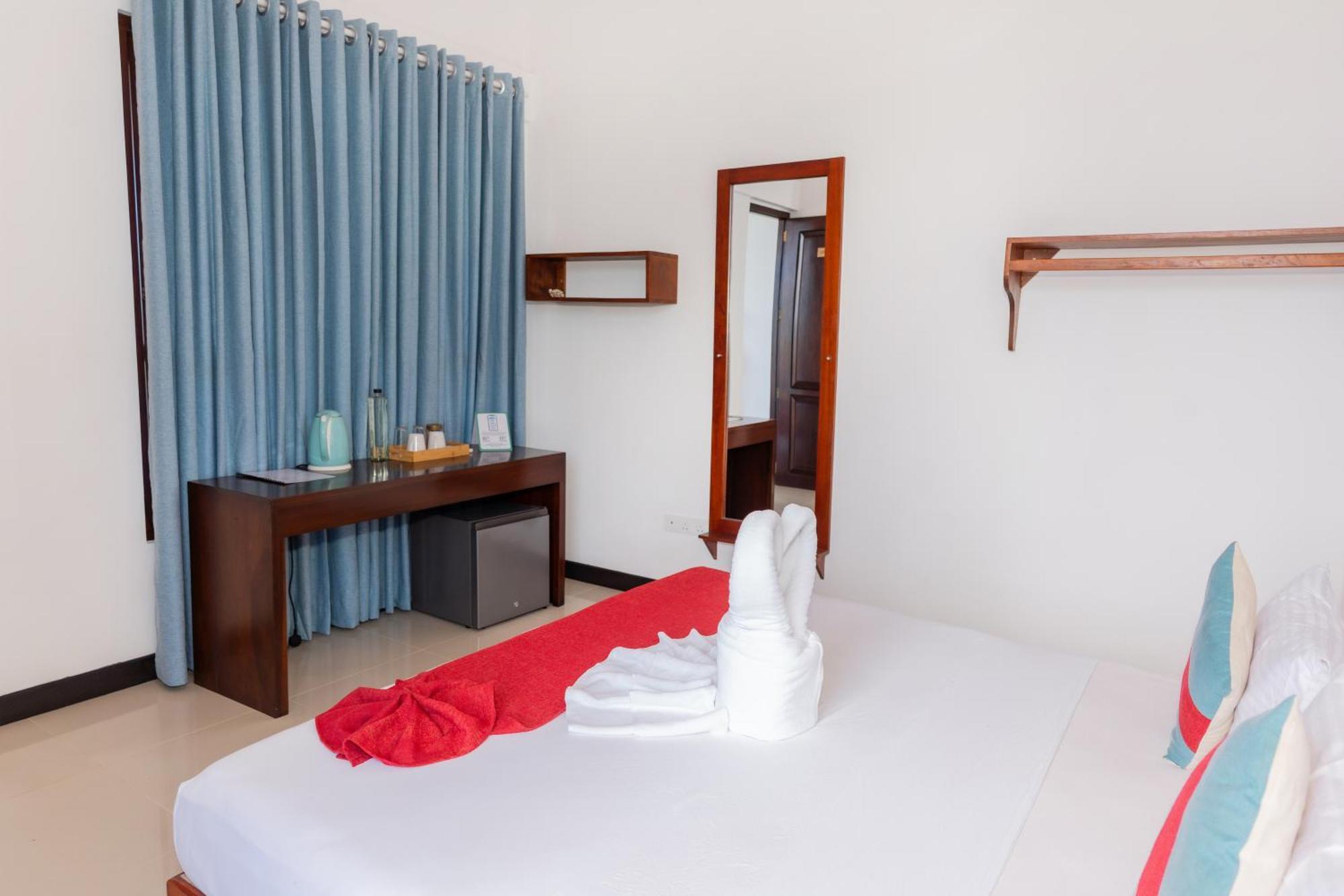 Sea Cloud Hotel Unawatuna Eksteriør billede