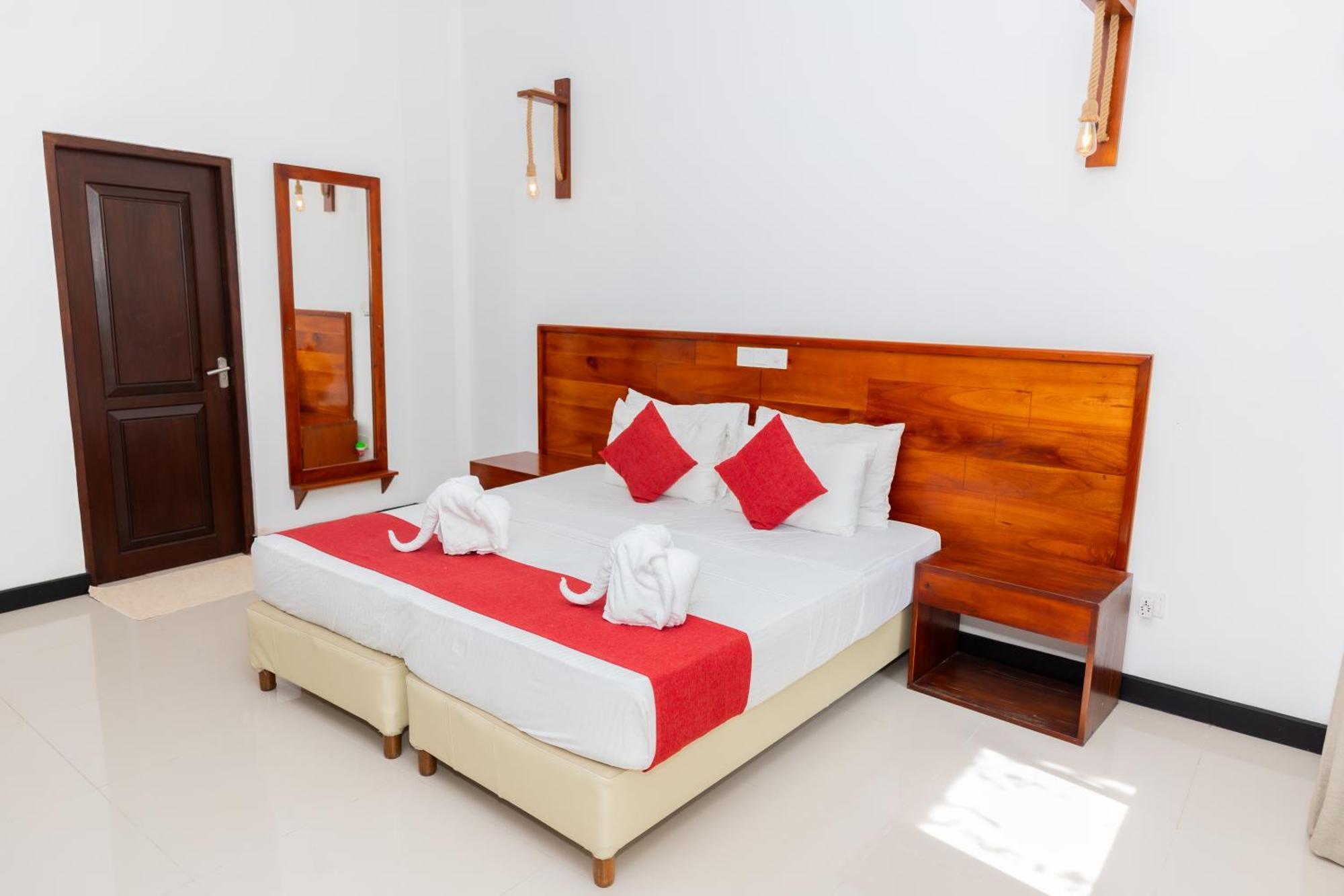 Sea Cloud Hotel Unawatuna Eksteriør billede