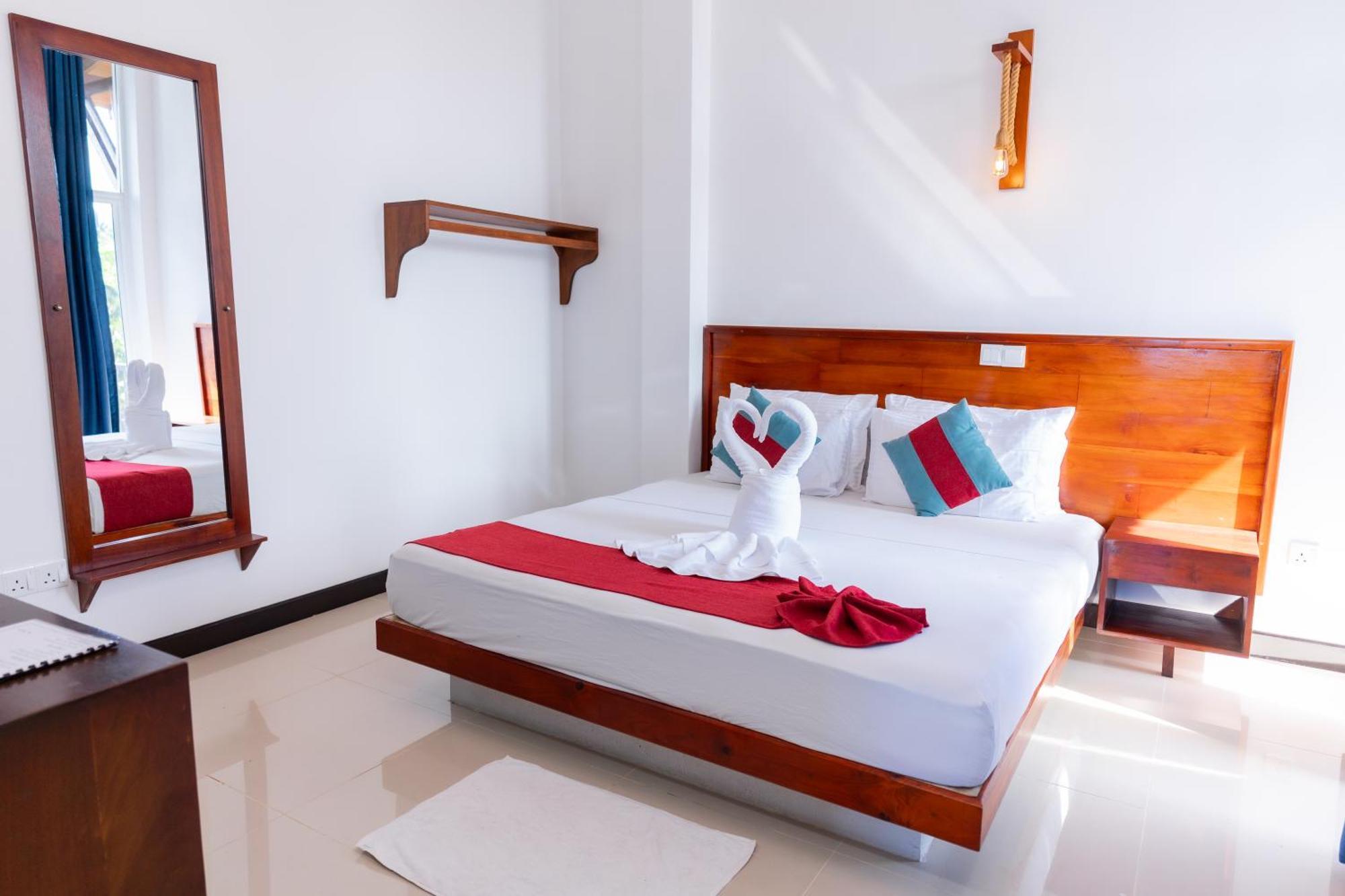 Sea Cloud Hotel Unawatuna Eksteriør billede