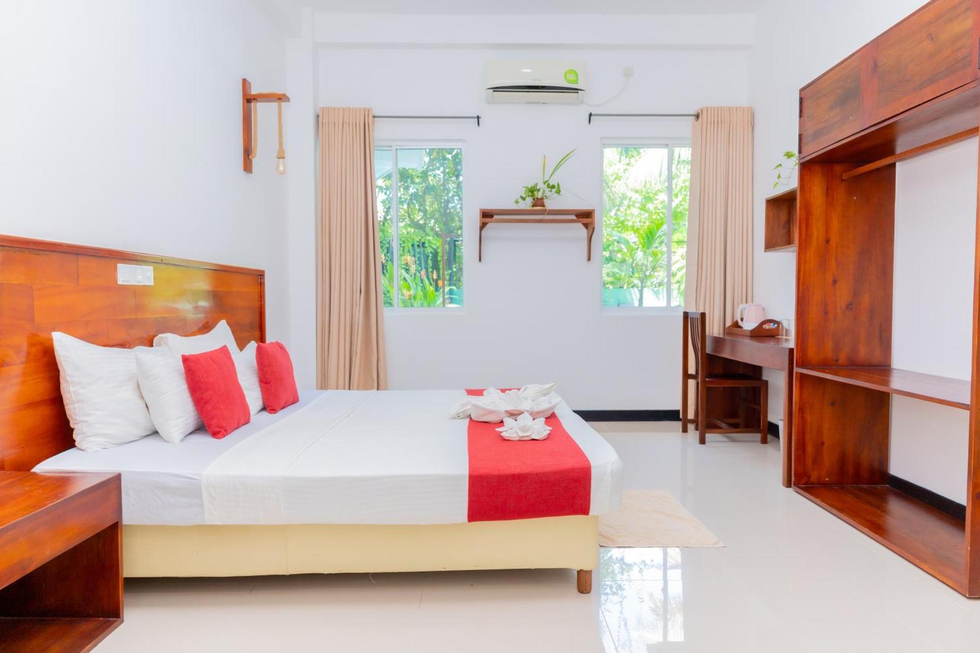 Sea Cloud Hotel Unawatuna Eksteriør billede